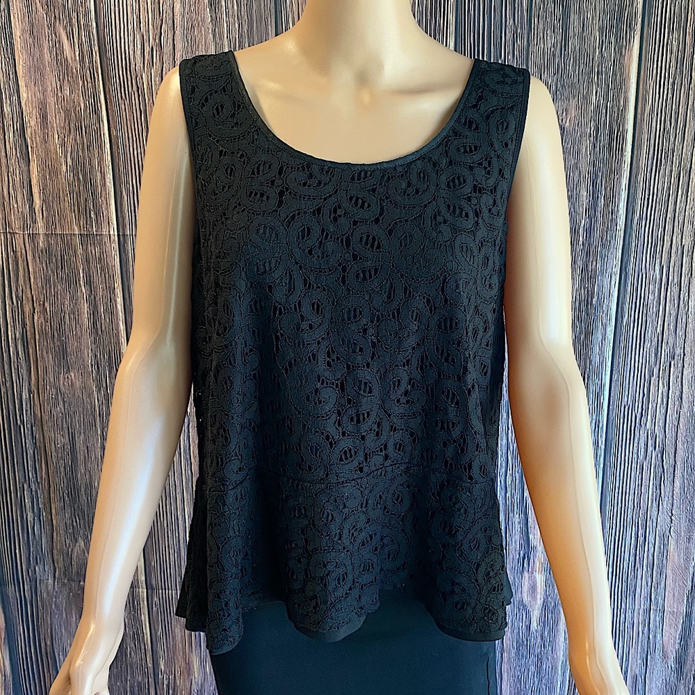 Lane Bryant black floral lace size 18 / 20 peplum top blouse